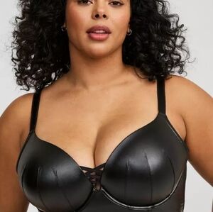Torrid XO Plunge Push-Up Black Faux Leather Bra- NWT- 46C